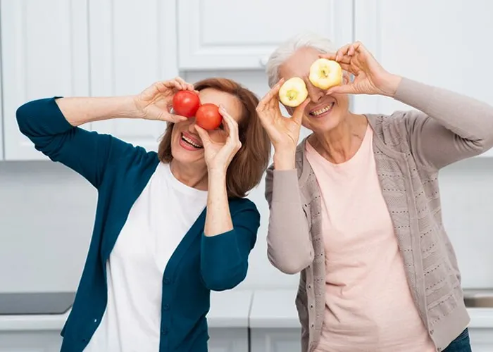 Veja como blindar a memória, preservar a saúde visual e envelhecer com mais qualidade, A memória é um dos pilares essenciais para uma vida plena e saudável durante o envelhecimento. Manter a saúde cognitiva requer cuidados específicos, e as vitaminas desempenham um papel crucial nesse processo. Este artigo apresenta um guia com sete tópicos que exploram como fortalecer a memória por meio de uma nutrição equilibrada e estratégica.

Descubra como vitaminas essenciais podem fortalecer a memória, promovendo saúde cognitiva e bem-estar durante o envelhecimento com uma nutrição equilibrada., Memória, Vitaminas, em, Óptica e Optometria