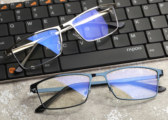 Desconforto visual em lentes monofocais